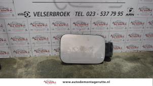 Used Tank cap cover Renault Scénic II (JM) 1.6 16V Price on request offered by Autodemontage M.J. Rutte B.V.