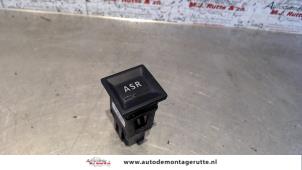 Usados Interruptor ASR Volkswagen Transporter T5 1.9 TDi Precio de solicitud ofrecido por Autodemontage M.J. Rutte B.V.