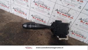 Gebrauchte Richtungsanzeiger Schalter Daihatsu Cuore (L251/271/276) 1.0 12V DVVT Preis auf Anfrage angeboten von Autodemontage M.J. Rutte B.V.