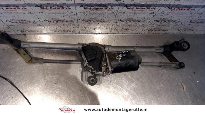 Moteur+mécanique essuie-glace d'un Fiat Stilo (192A/B) 1.2 16V 5-Drs. 2002