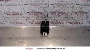 Used Multi-functional window switch Chevrolet Kalos (SF48) 1.4 16V Price on request offered by Autodemontage M.J. Rutte B.V.