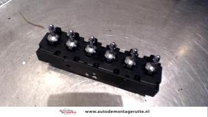 Used Multi-functional window switch BMW Mini One/Cooper (R50) 1.6 16V Cooper Price on request offered by Autodemontage M.J. Rutte B.V.