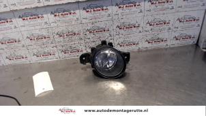 Used Fog light, front left Renault Clio II (BB/CB) 1.2 Price on request offered by Autodemontage M.J. Rutte B.V.