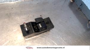 Used Multi-functional window switch Honda Logo (GA33) 1.3 Price on request offered by Autodemontage M.J. Rutte B.V.