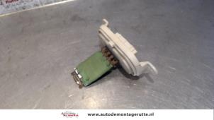 Used Heater resistor Renault Laguna II (BG) 1.9 dCi 100 Price on request offered by Autodemontage M.J. Rutte B.V.