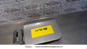 Używane Pokrywa wlewu paliwa Kia Magentis (GD) 2.5 V6 Cena na żądanie oferowane przez Autodemontage M.J. Rutte B.V.