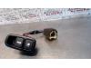 Tailgate switch from a Kia Magentis (GD), 2001 / 2005 2.5 V6, Saloon, 4-dr, Petrol, 2.493cc, 124kW (169pk), FWD, G6BV, 2001-05 / 2005-09, 3CEF 2006