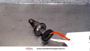 Used Door lock cylinder, left Daihatsu Cuore (L251/271/276) 850 Price on request offered by Autodemontage M.J. Rutte B.V.