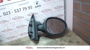 Used Wing mirror, right Renault Twingo (C06) 1.2 16V Price on request offered by Autodemontage M.J. Rutte B.V.
