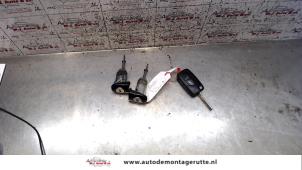 Used Door lock cylinder, right Volkswagen Passat (3B2) 1.8 20V Price on request offered by Autodemontage M.J. Rutte B.V.