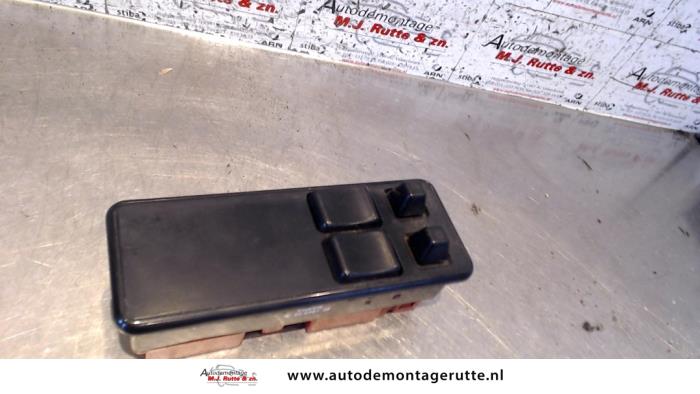 Używane Przelacznik combi okienny Volvo 940 I Estate 2.0 Turbo Cena na żądanie oferowane przez Autodemontage M.J. Rutte B.V.