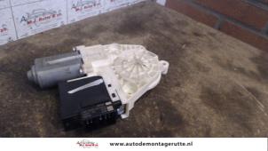 Used Door window motor Seat Ibiza III (6L1) 1.4 16V 100 Price on request offered by Autodemontage M.J. Rutte B.V.