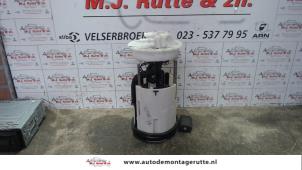 Usagé Pompe carburant électrique Nissan Almera (N16) 1.5 16V Prix sur demande proposé par Autodemontage M.J. Rutte B.V.