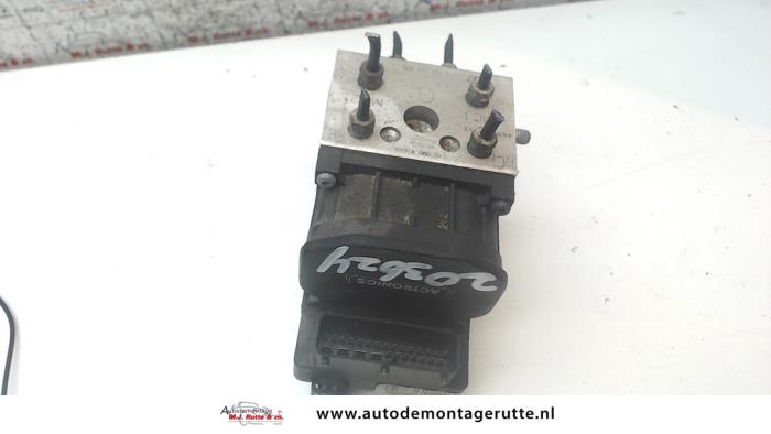 Używane Pompa ABS Honda Civic (EP/EU) 1.6 16V VTEC Cena na żądanie oferowane przez Autodemontage M.J. Rutte B.V.