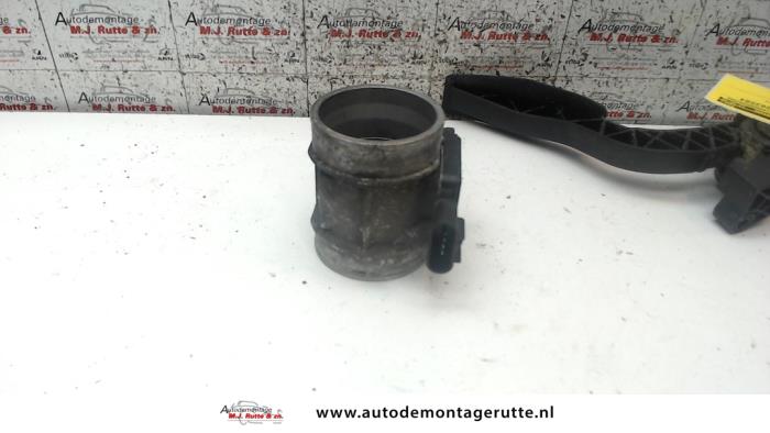 Begagnade Luftflödesmätare Fiat Croma (194) 2.2 MPI 16V Pris på förfrågan erbjuds av Autodemontage M.J. Rutte B.V.
