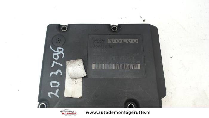 Ordenador ABS de un Volvo S80 (TR/TS) 2.9 SE 24V 1999