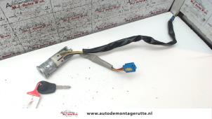 Used Ignition lock + key Citroen Xsara Picasso (CH) 2.0 HDi 90 Price on request offered by Autodemontage M.J. Rutte B.V.