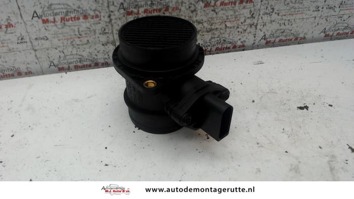 Airflow meter from a Seat Leon (1M1) 1.8 20V 2002