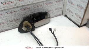 Used Wing mirror, right Mercedes S (W220) 4.0 S-400 CDI V8 32V Price on request offered by Autodemontage M.J. Rutte B.V.