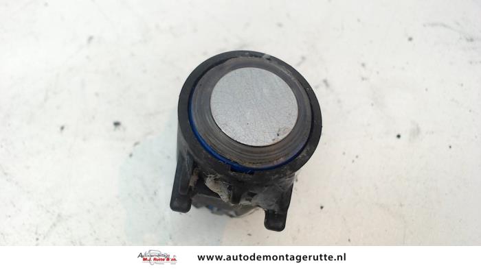 Usados Sensor PDC Mercedes S (W220) 4.0 S-400 CDI V8 32V Precio de solicitud ofrecido por Autodemontage M.J. Rutte B.V.