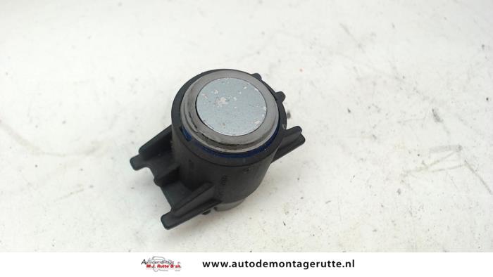 Usados Sensor PDC Mercedes S (W220) 4.0 S-400 CDI V8 32V Precio de solicitud ofrecido por Autodemontage M.J. Rutte B.V.