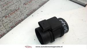 Used Airflow meter Mercedes S (W220) 4.0 S-400 CDI V8 32V Price on request offered by Autodemontage M.J. Rutte B.V.