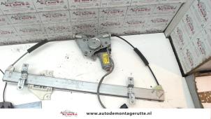 Used Window mechanism 2-door, front right Ssang Yong Korando Cabrio (KJ) 2.9 TD Price on request offered by Autodemontage M.J. Rutte B.V.