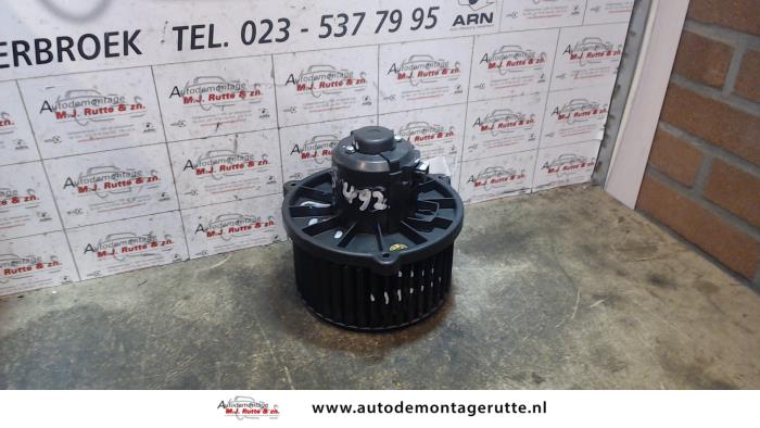 Heating and ventilation fan motor from a Kia Rio (DC22/24) 1.5 RS,LS 16V 2002
