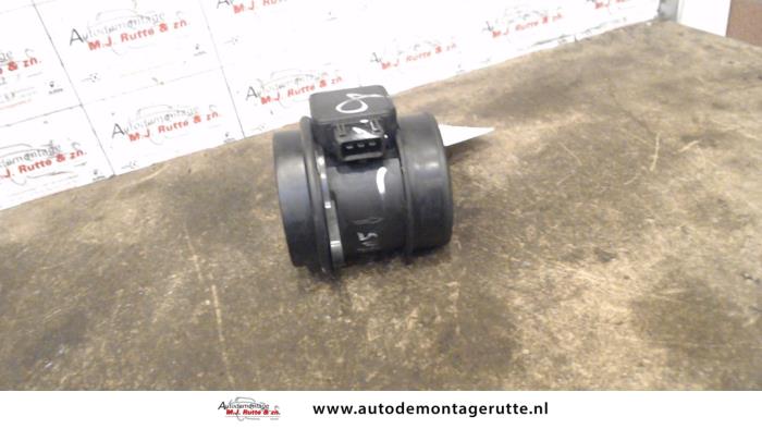 Begagnade Luftflödesmätare Kia Rio (DC22/24) 1.5 RS,LS 16V Pris på förfrågan erbjuds av Autodemontage M.J. Rutte B.V.