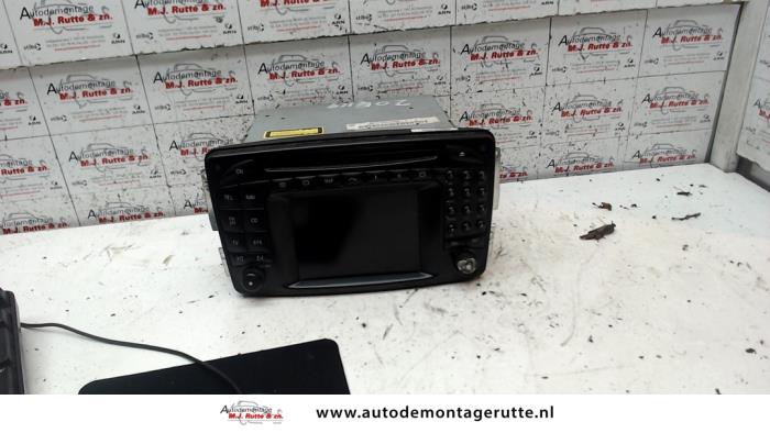 Używane Modul nawigacji Mercedes C (W203) 2.7 C-270 CDI 20V Cena na żądanie oferowane przez Autodemontage M.J. Rutte B.V.