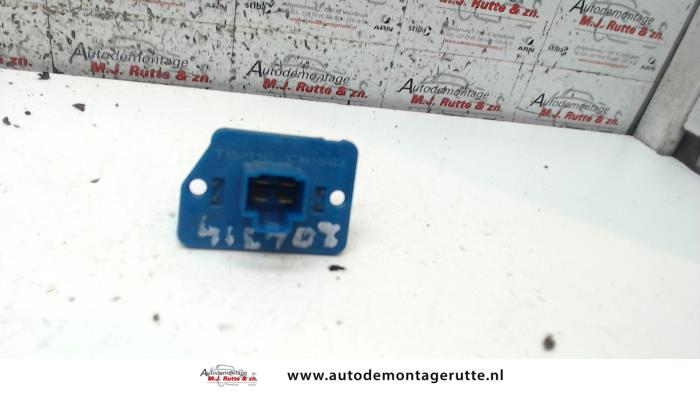 Heater resistor from a Hyundai Accent 1.6i 16V 2010