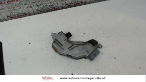 Used Heater resistor Opel Signum (F48) 2.2 DGI 16V Price on request offered by Autodemontage M.J. Rutte B.V.