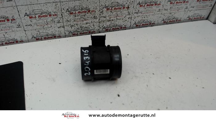 Gebrauchte Luftmengenmesser Opel Signum (F48) 2.2 DGI 16V Preis auf Anfrage angeboten von Autodemontage M.J. Rutte B.V.