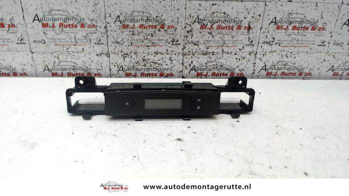 Używane Zegar Hyundai Accent 1.6i 16V Cena na żądanie oferowane przez Autodemontage M.J. Rutte B.V.