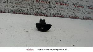 Used Fog light switch Hyundai Accent 1.6i 16V Price on request offered by Autodemontage M.J. Rutte B.V.