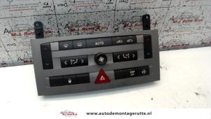 Usagé Panneau de commandes chauffage Peugeot 407 (6D) 2.0 16V Prix sur demande proposé par Autodemontage M.J. Rutte B.V.