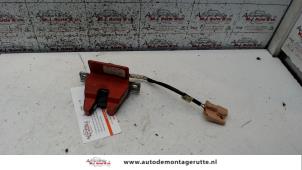 Used Tailgate lock mechanism Volkswagen Fox (5Z) 1.4 TDI Price on request offered by Autodemontage M.J. Rutte B.V.