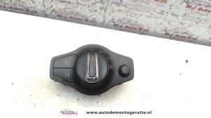Used Light switch Audi A5 (8T3) 2.0 TDI 16V Price on request offered by Autodemontage M.J. Rutte B.V.