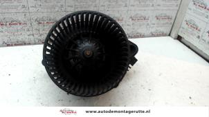 Used Heating and ventilation fan motor Renault Megane Break/Grandtour (KA) 1.4 16V Price on request offered by Autodemontage M.J. Rutte B.V.