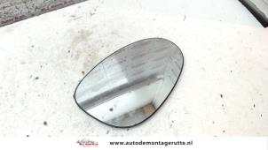 Used Mirror glass, right Renault Espace (JE) 2.0i 16V Price on request offered by Autodemontage M.J. Rutte B.V.