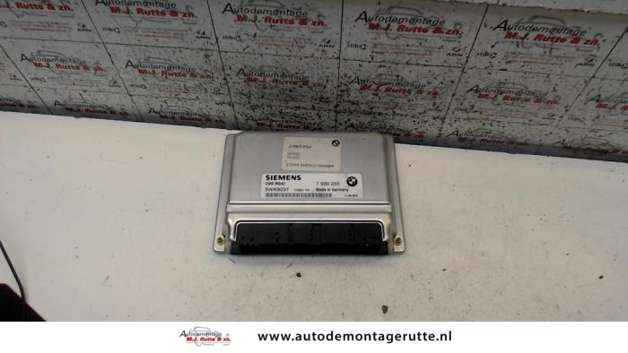 Used Engine management computer BMW 5 serie (E39) 528i 24V Price on request offered by Autodemontage M.J. Rutte B.V.