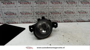 Używane Swiatlo przeciwmgielne prawy przód Renault Modus/Grand Modus (JP) 1.4 16V Cena na żądanie oferowane przez Autodemontage M.J. Rutte B.V.
