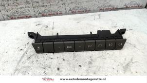 Gebrauchte Nebelscheinwerfer Schalter Lancia Ypsilon (843) 1.2 16V Preis auf Anfrage angeboten von Autodemontage M.J. Rutte B.V.