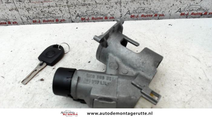 Ignition lock + key from a Seat Ibiza II (6K1) 1.8 Turbo 20V Cupra 2001