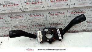 Gebrauchte Kombischalter Lenksäule Seat Leon (1M1) 1.6 Preis auf Anfrage angeboten von Autodemontage M.J. Rutte B.V.