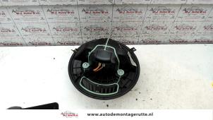 Used Heating and ventilation fan motor BMW 3 serie Touring (E91) 320d 16V Corporate Lease Price on request offered by Autodemontage M.J. Rutte B.V.