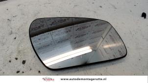 Gebrauchte Spiegelglas rechts Ford Fusion 1.4 16V Preis auf Anfrage angeboten von Autodemontage M.J. Rutte B.V.