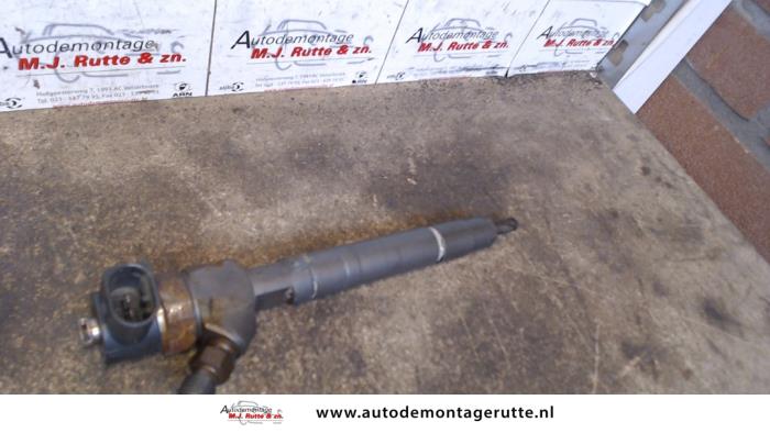 Usagé Injecteurs Mercedes C (W203) 2.2 C-200 CDI 16V Prix sur demande proposé par Autodemontage M.J. Rutte B.V.