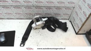 Used Front seatbelt, right Peugeot 107 1.0 12V Price on request offered by Autodemontage M.J. Rutte B.V.