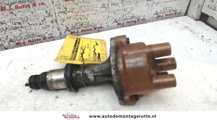 Used Ignition system (complete) Renault Twingo (C06) 1.2 SPi Phase I Price on request offered by Autodemontage M.J. Rutte B.V.